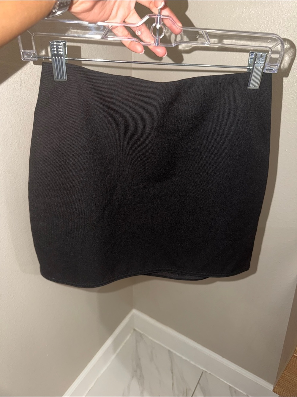 Classic Black Women's Mini Skirt - Versatile Wardrobe Staple